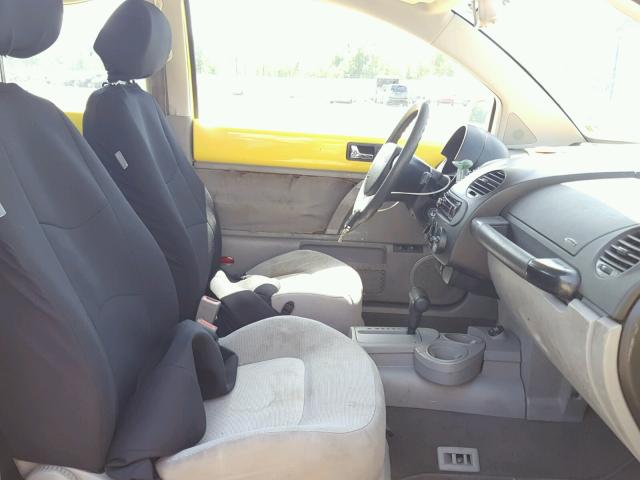 3VWBK21C54M402023 - 2004 VOLKSWAGEN NEW BEETLE ყვითელი ფოტო 5