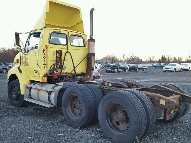 2FWJA3CVX6AW47545 - 2006 STERLING TRUCK AT9500 YELLOW photo 3
