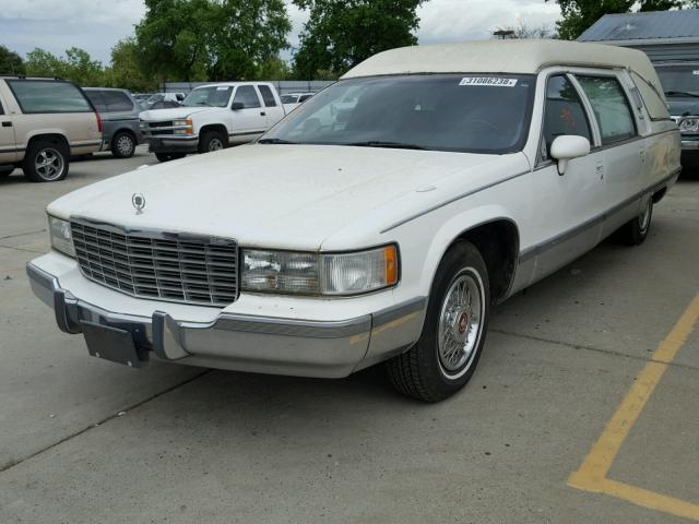 1G6DW5278PR729802 - 1993 CADILLAC FLEETWOOD WHITE photo 2