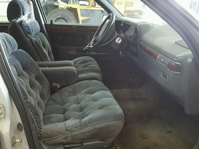 1C3XC66R3LD899226 - 1990 CHRYSLER NEW YORKER 灰色 照片 5