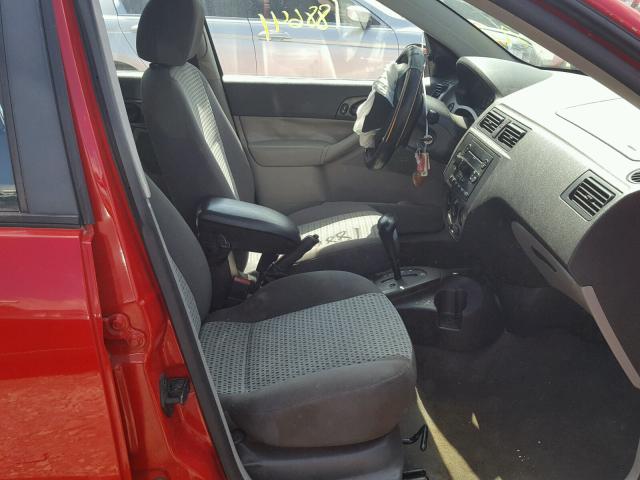 1FAFP34N07W301569 - 2007 FORD FOCUS ZX4 RED photo 5