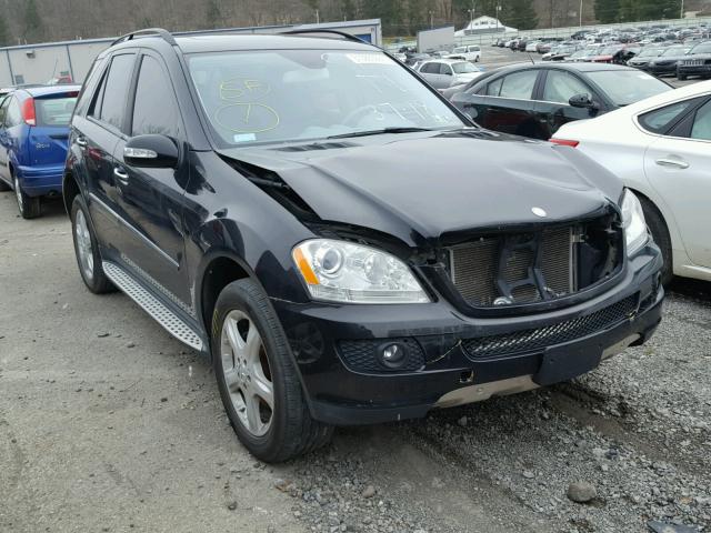 4JGBB75E57A179121 - 2007 MERCEDES-BENZ ML 500 BLACK photo 1