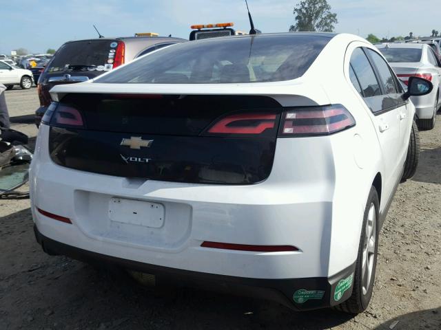 1G1RE6E44CU120428 - 2012 CHEVROLET VOLT WHITE photo 4