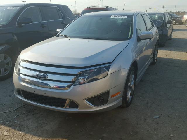 3FAHP0KC9AR350322 - 2010 FORD FUSION SPO GRAY photo 2