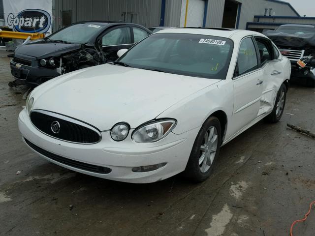 2G4WE587861115108 - 2006 BUICK LACROSSE C WHITE photo 2