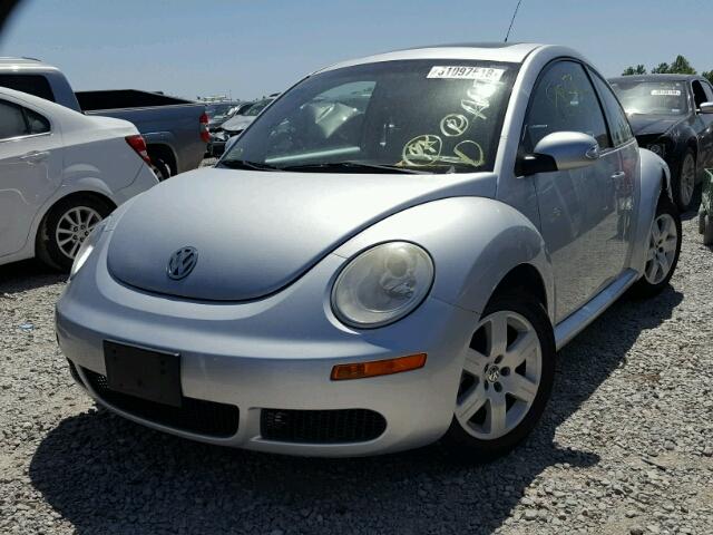3VWRG31C97M509635 - 2007 VOLKSWAGEN NEW BEETLE ვერცხლისფერი ფოტო 2