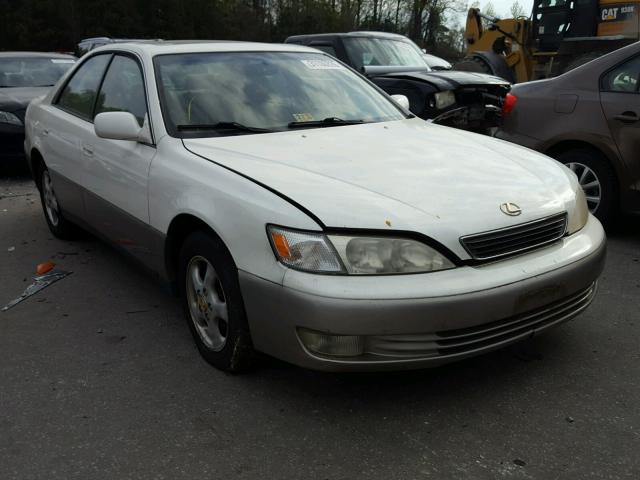 JT8BF28G4W0091267 - 1998 LEXUS ES 300 WHITE photo 1