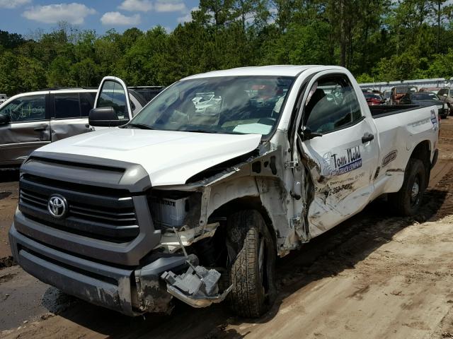 5TFNU5F13EX031877 - 2014 TOYOTA TUNDRA SR WHITE photo 2