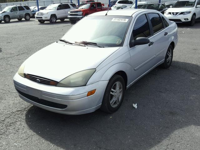 1FAFP34374W180713 - 2004 FORD FOCUS SE C SILVER photo 2