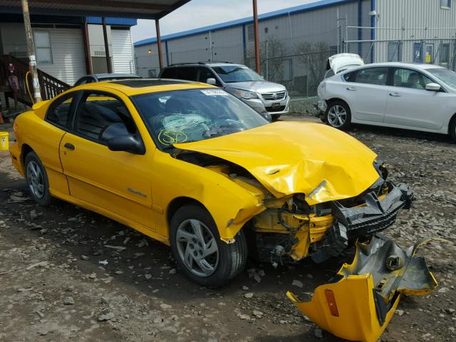 1G2JB12F627302056 - 2002 PONTIAC SUNFIRE SE YELLOW photo 1