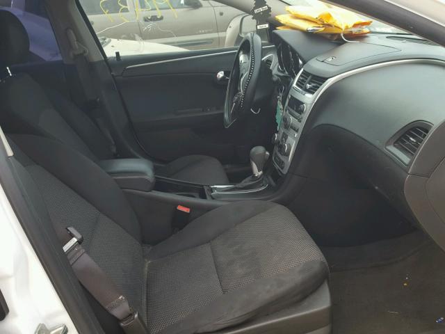 1G1ZC5E03CF281399 - 2012 CHEVROLET MALIBU 1LT WHITE photo 5