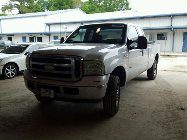 1FTSX21P66ED47954 - 2006 FORD F250 SUPER WHITE photo 2