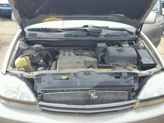 JT6HF10U2Y0155663 - 2000 LEXUS RX300 GOLD photo 7