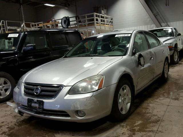 1N4AL11D43C189280 - 2003 NISSAN ALTIMA BAS GRAY photo 2