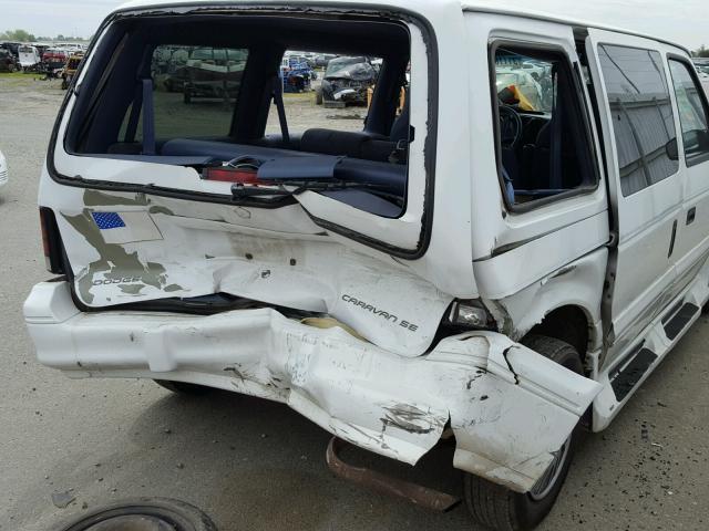 2B4GH45R3SR262283 - 1995 DODGE CARAVAN SE WHITE photo 9