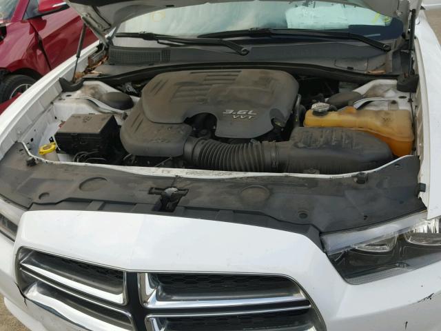2B3CL3CG8BH503094 - 2011 DODGE CHARGER WHITE photo 7