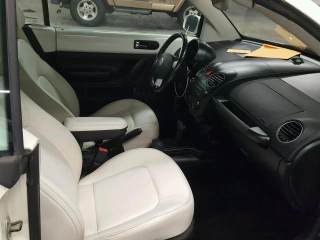 3VWFF31Y67M416783 - 2007 VOLKSWAGEN NEW BEETLE თეთრი ფოტო 5