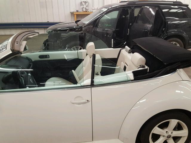 3VWFF31Y67M416783 - 2007 VOLKSWAGEN NEW BEETLE თეთრი ფოტო 9