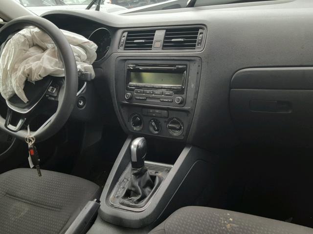 3VW2K7AJ3FM402603 - 2015 VOLKSWAGEN JETTA BASE 白色 照片 9