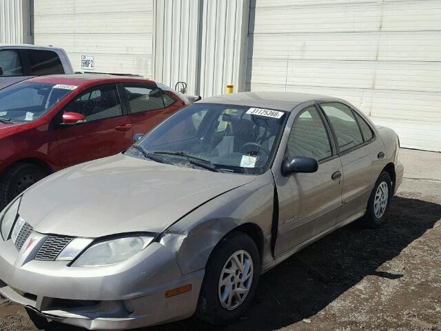 1G2JB52F747359084 - 2004 PONTIAC SUNFIRE SL GOLD photo 2