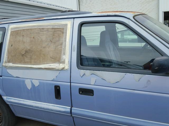 2B4GH2531RR670002 - 1994 DODGE CARAVAN BLUE photo 9