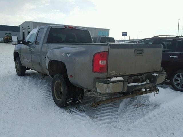 1GTJK396X7E588557 - 2007 GMC NEW SIERRA GRAY photo 3