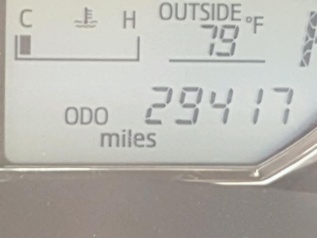 5YFBPRHEXFP182975 - 2015 TOYOTA COROLLA EC 白色 照片 8