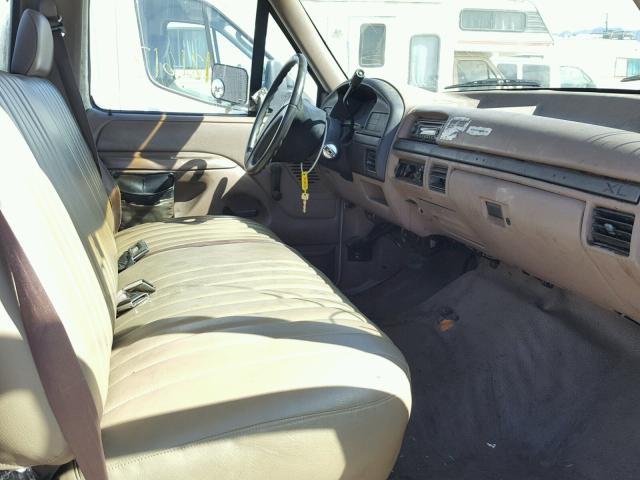 2FTHF25H9SCA11022 - 1995 FORD F250 WHITE photo 5