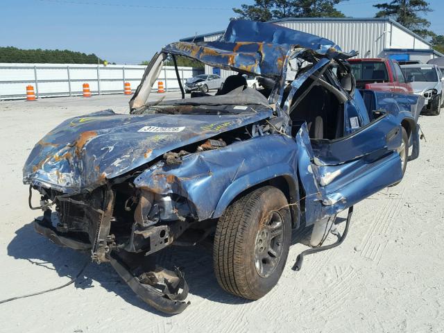 1D7GL12K64S747869 - 2004 DODGE DAKOTA SXT BLUE photo 2