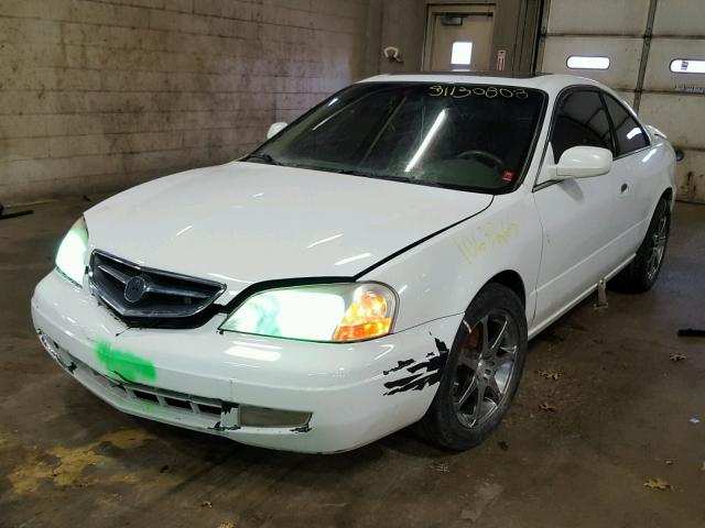 19UYA42602A000958 - 2002 ACURA 3.2CL TYPE WHITE photo 2