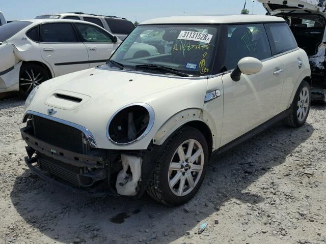 WMWSV3C59CT387084 - 2012 MINI COOPER S CREAM photo 2