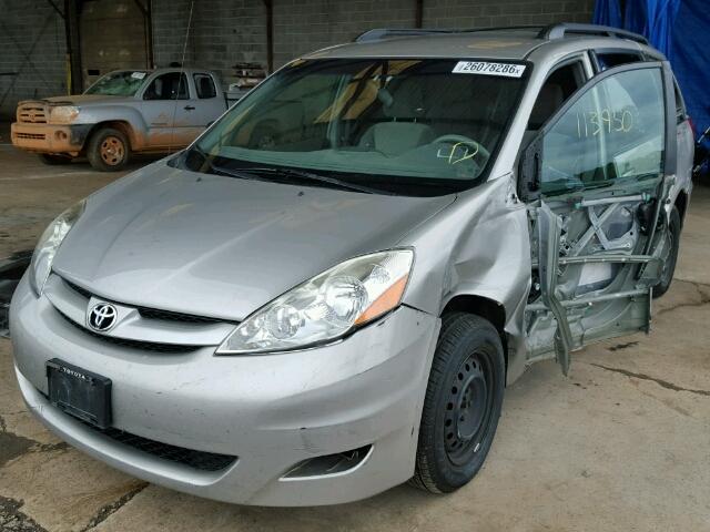 5TDZK23C69S240358 - 2009 TOYOTA SIENNA CE/ SILVER photo 2