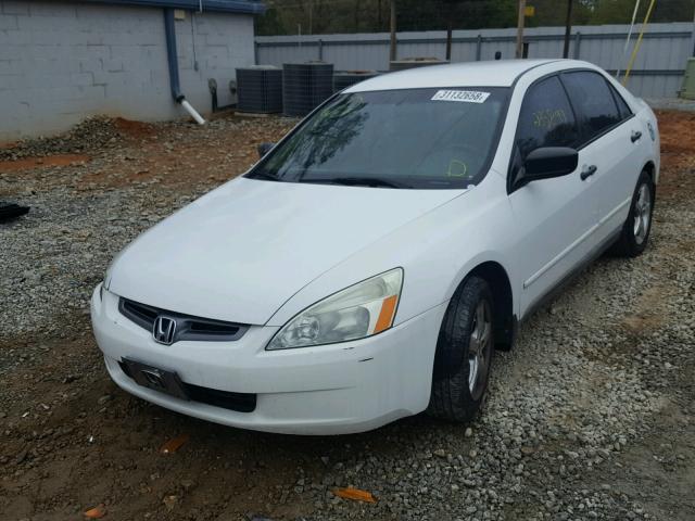 1HGCM56185A122249 - 2005 HONDA ACCORD DX WHITE photo 2