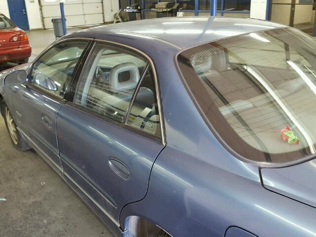 2G4WB52K7W1561028 - 1998 BUICK REGAL LS 蓝色 照片 9