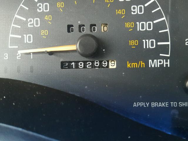 1G2WP52K83F118689 - 2003 PONTIAC GRAND PRIX RED photo 8