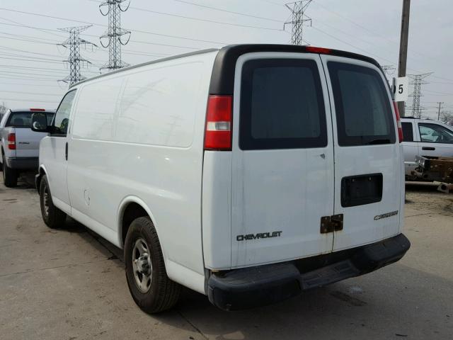 1GCFG15X061260029 - 2006 CHEVROLET EXPRESS G1 WHITE photo 3