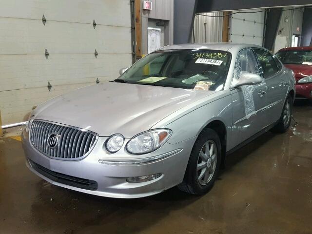 2G4WC582781160232 - 2008 BUICK LACROSSE C SILVER photo 2