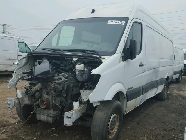 WDYPE845585231323 - 2008 FREIGHTLINER SPRINTER 2 WHITE photo 2