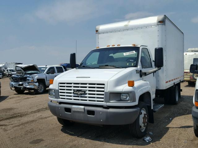 1GBE4C1276F422255 - 2006 CHEVROLET C4500 C4C0 WHITE photo 2