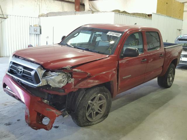 5TFLU4EN8EX090297 - 2014 TOYOTA TACOMA DOU 红色 照片 2