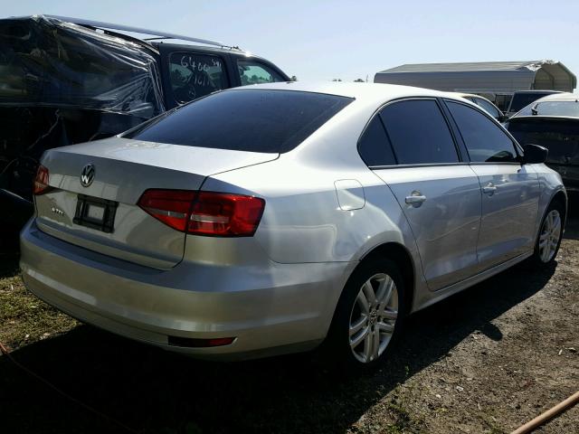 3VW2K7AJ7FM212366 - 2015 VOLKSWAGEN JETTA BASE 银色 照片 4