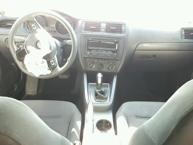 3VW2K7AJ7FM212366 - 2015 VOLKSWAGEN JETTA BASE 银色 照片 9