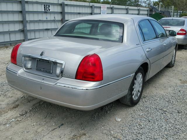 1LNHM81WX6Y648167 - 2006 LINCOLN TOWN CAR S SILVER photo 4