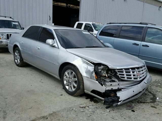 1G6KH5E64BU117364 - 2011 CADILLAC DTS PREMIU SILVER photo 1