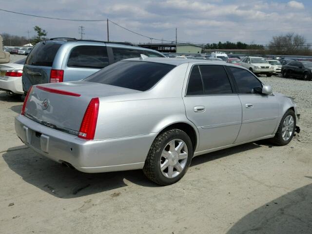 1G6KH5E64BU117364 - 2011 CADILLAC DTS PREMIU SILVER photo 4