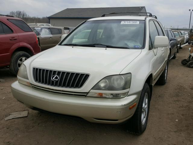 JT6HF10U3X0043744 - 1999 LEXUS RX 300 CREAM photo 2