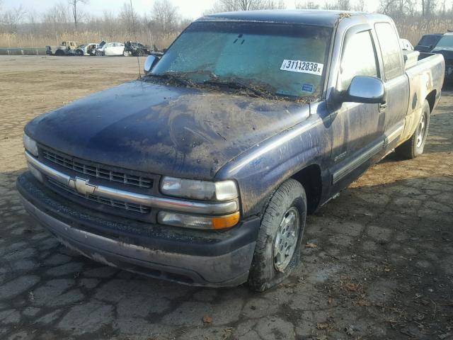 2GCEC19T811360235 - 2001 CHEVROLET SILVERADO BLUE photo 2