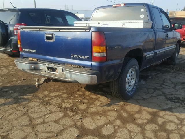 2GCEC19T811360235 - 2001 CHEVROLET SILVERADO BLUE photo 4