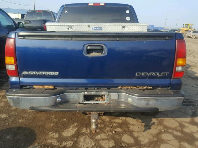 2GCEC19T811360235 - 2001 CHEVROLET SILVERADO BLUE photo 6