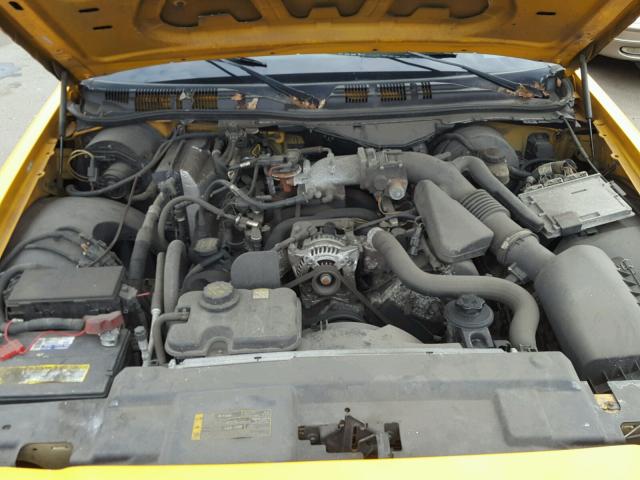 2FABP7AV9BX143269 - 2011 FORD CROWN VICT YELLOW photo 7